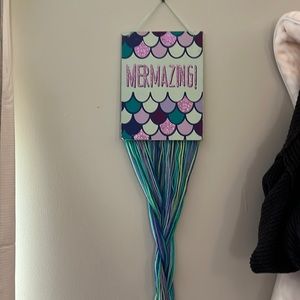 Mermaid bow holder